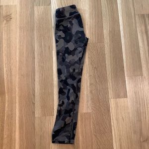 Camo colored Athleta Girl leggings.